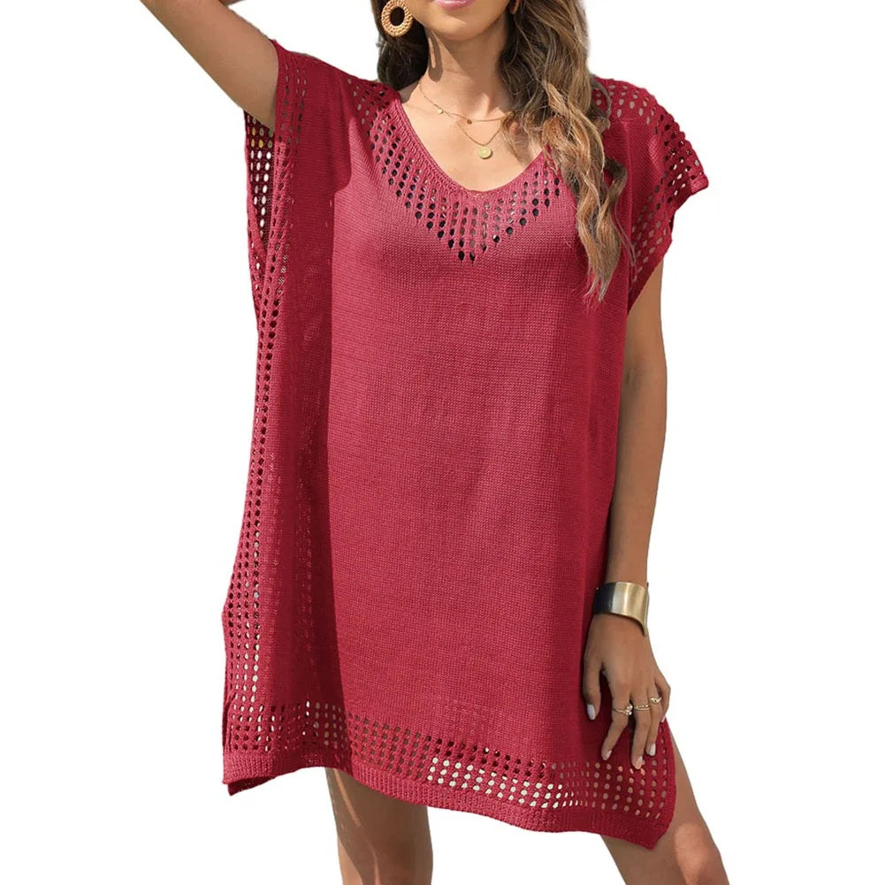 Robe de plage ample, légère et fluide, idéale pour un look chic et confortable lors des journées ensoleillées à la plage.